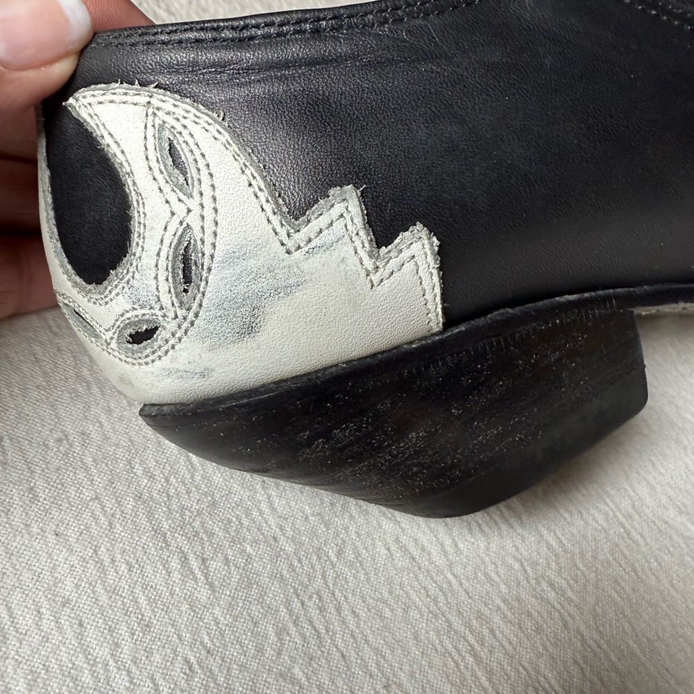 Guess Black & White Western Ankle Booties: 90s Leather Cutout Size 81/2B Cowgirl - Picture 7 of 8